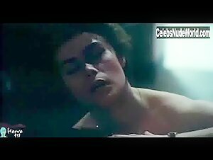 Corinne Clery boobs , Sensual in Kleinhoff Hotel (1977) 19
