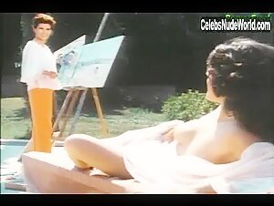 Debora Cali boobs , Public Nudity in La storia di Lady Chatterley (1989) 7