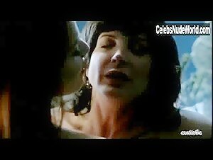 Diana Gettinger in Femme Fatales (series) (2011) 12