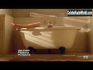 Diane Kruger Bathtub , Wet in The Bridge (series) (2013) 2