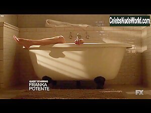 Diane Kruger Bathtub , Wet in The Bridge (series) (2013) 3