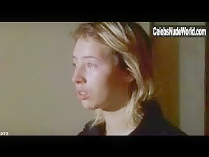Emmanuelle Seigner Blonde , Flashing in Backstage (2005) 20