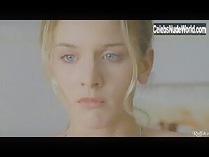 Eva Habermann Lingerie , Blonde in Rotlicht - In der Hohle des Lowen (2000) 19
