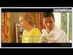 Emmanuelle Beart Blonde , boobs in Les temoins (2007) 11