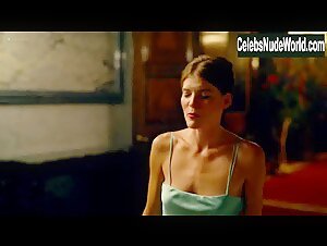 Emma Greenwell in The Rook (series) (2019) 2