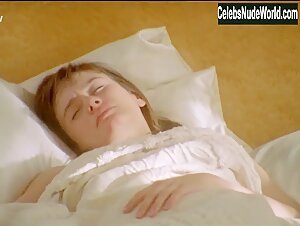 Emily Mortimer in Coming Home (1998) 13