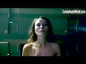 Emily Browning in American Gods (series) (2017) 11