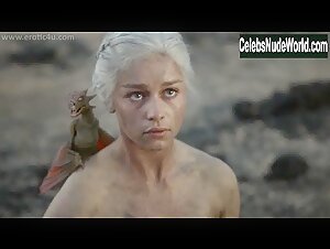 Emilia Clarke Outdoor , Nude in Game of Thrones (series) (2011) 11