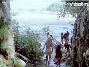 Elvire Audray Public Nudity , Vintage in Schiave bianche: violenza in Amazzonia (1985) 16