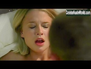 Ellen Woglom Blonde , Orgasm in Crash (series) (2008) 13