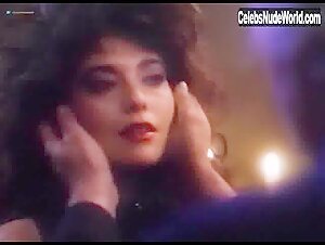 Elizabeth Kaitan in Savage Dawn (1985) 14