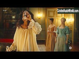 Elisa Lasowski Costume , Sexy Dress in Versailles (series) (2015)