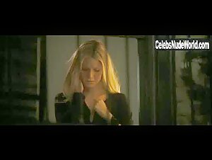 Gwyneth Paltrow in Two Lovers (2008) 17