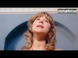 Helen Mirren in Savage Messiah (1972) 8