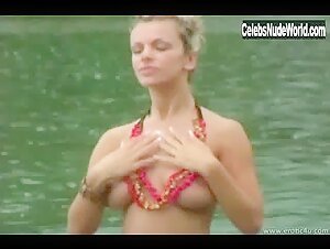 Heidi Kline Outdoor , Exposed in Nikki's Erotic Journey 2 (2003) 4