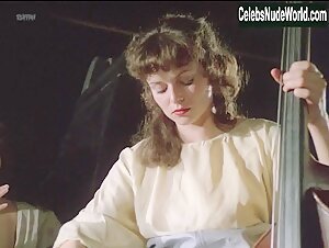 Isabelle Huppert in Godard's Passion (1982) 16