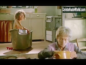 Isabelle Adjani in L'ete meurtrier (1983) 11