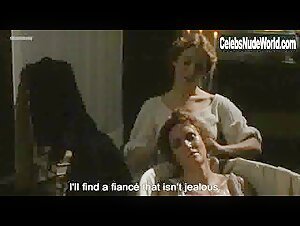 Isabella Ragonese Hot , Bathtub in Viola di mare (2009) 2