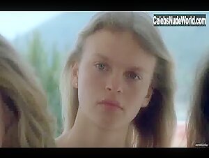 Inge Maria Granzow in Premiers desirs (1984) 3