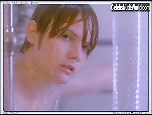 Jennifer Jason Leigh Bathroom , Explicit in Single White Female (1992) 13