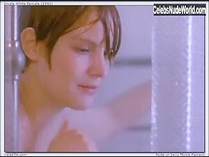 Jennifer Jason Leigh Bathroom , Explicit in Single White Female (1992) 19