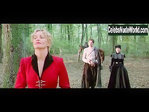 Jessica Lange sex scene in Titus (1999) 17