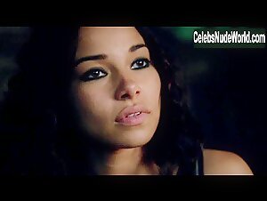 Jessica Parker Kennedy Costume, boobs in Black Sails (series) (2014) 13