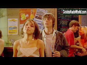 Jessica Parker Kennedy in Decoys 2: Alien Seduction (2007) 4