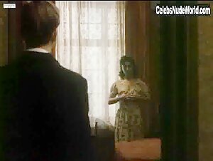 Jessica Zanden Gets Undressed , Lingerie in Tre karlekar (series) (1989) 5