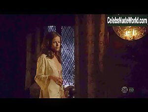 Joanne King in Tudors (series) (2007) S04E03 5