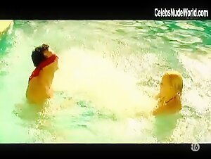Lady Shade Pool , Bikini in Les tropiques de l'amour (series) (2003) 5