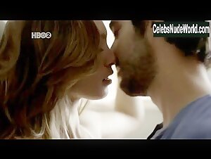 Juliana Schalch Kissing , boobs in O Negocio (series) (2013) 3