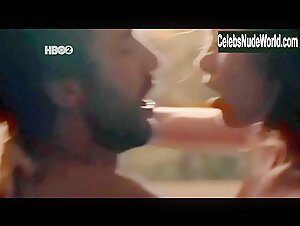 Juliana Schalch Kissing , Sensual in O Negocio (series) (2013) 9