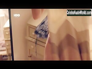 Juliana Schalch Gets Dressed , Blonde in O Negocio (series) (2013) 1