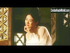 Julie Lee Wa-Yuet Exotic , Explicit in Man qing jin gong qi an (1994) 6