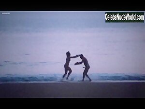 Juliette Binoche Beach , Hot in Les amants du Pont-Neuf (1991) 6