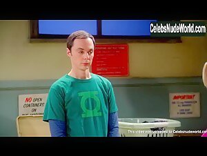 Kaley Cuoco in Big Bang Theory (series) (2007) 11