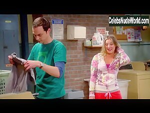 Kaley Cuoco in Big Bang Theory (series) (2007) 6