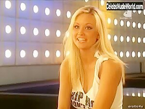 Kara Monaco in Playboy: America's Sexiest Bartenders (2004) 3
