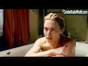 Kate Winslet Sensual , Bathtub scene in Reader (2008) 11