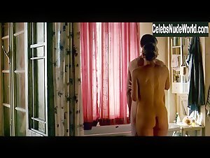 Kate Winslet Sensual , Bathtub scene in Reader (2008) 3
