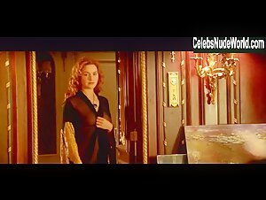Kate Winslet in Titanic (1997) 1