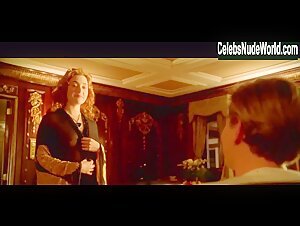 Kate Winslet in Titanic (1997) 6
