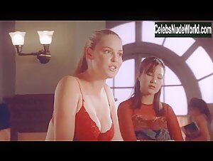 Katherine Heigl in 100 Girls (2000) 5