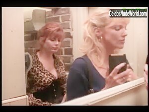 Kathy Shower Kissing , Lesbian in Erotic Boundaries (1997) 2