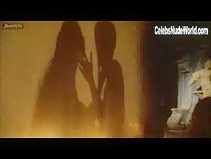 Keira Knightley Kissing , Sensual in Doctor Zhivago (2002) 4