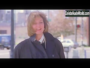 Kelly Lynch in Desperate Hours (1990) 2