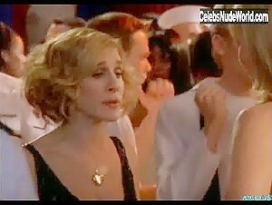 Kim Cattrall in Sex and the City (series) (1998) 10