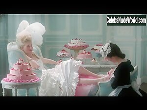 Kirsten Dunst in Marie Antoinette (2006) 3