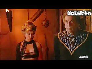 Lana Clarkson  in Barbarian Queen (1985) scene 1 13